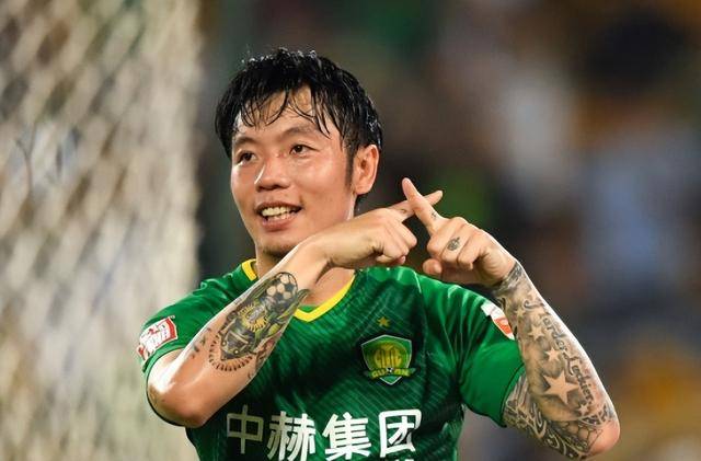 大连主力锋霸将二进宫转会回申花！下一轮踢国安亮相，值得期待(大连的哥们到底有多狂)