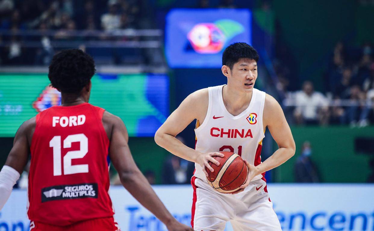 美国网友对杨瀚森夏联第二场的彩虹屁及干货(nba选秀2024顺位排名杨瀚森)