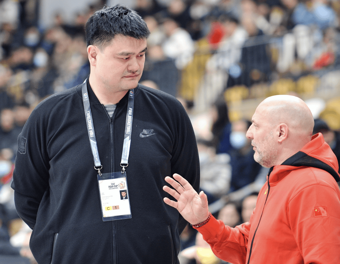 开云体育官网-郭士强成为中国男篮主教练第二次临危受命(郭士强离开辽宁男篮主教练)