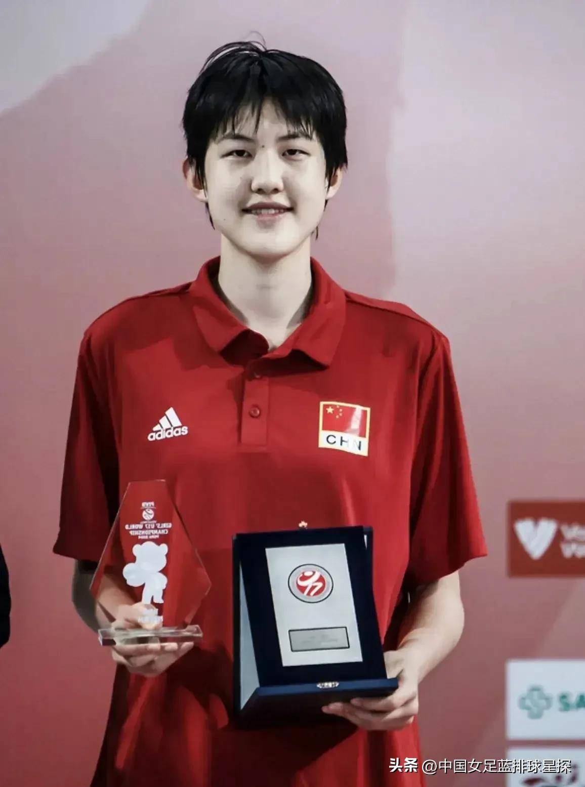 U19世锦赛-黄悦鑫25分揽得分王中国女排3-2逆转进8强(女排世锦赛赛程)