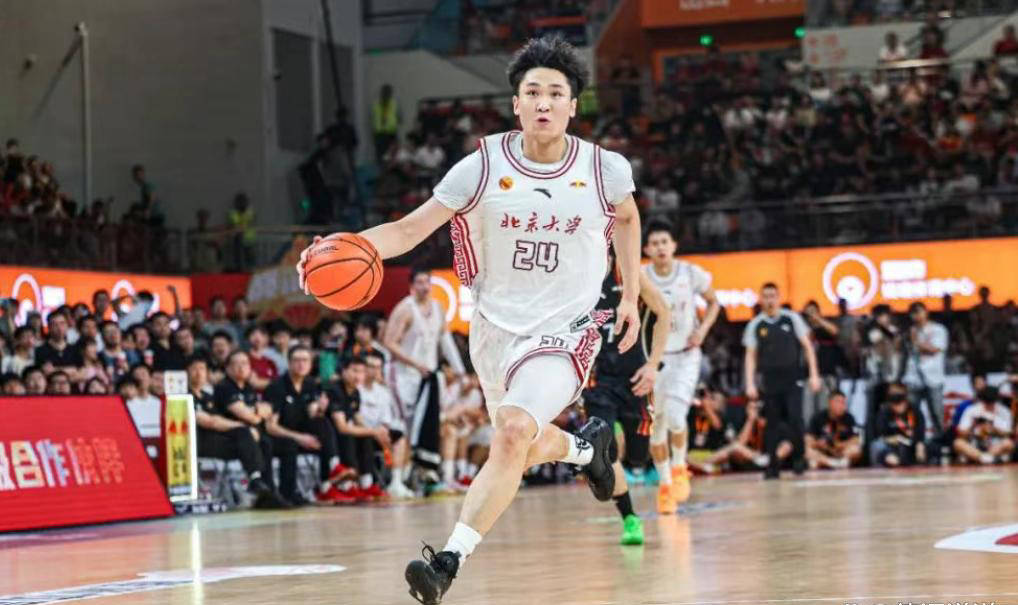 广州男篮官方晒管子煜集锦：欢迎管子煜加入广州大家庭(广州水疗95分享网)